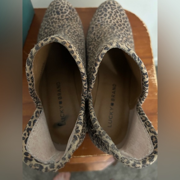 4/$25 or listed price⛄️!! Lucky Brand Fallila Bootie - Picture 6 of 10